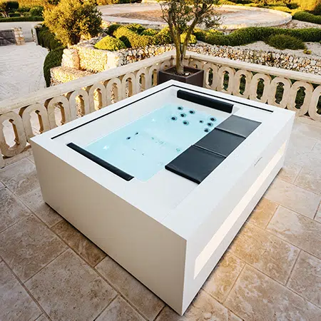 jacuzzi exterior aquavia spa