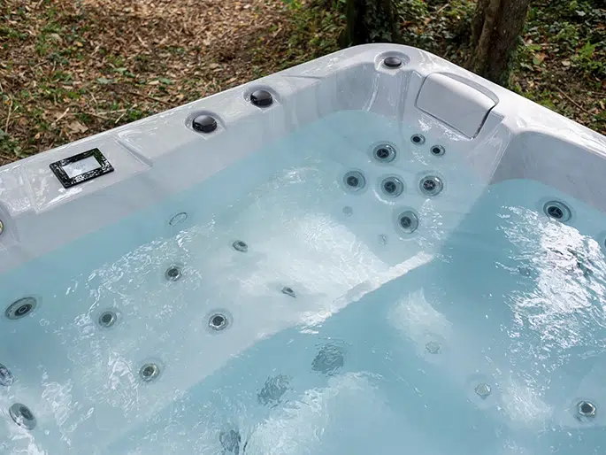 jacuzzi spa aqua 8